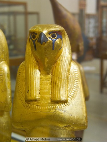  Cổ vật vô giá trong lăng mộ Pharaoh huyền thoại